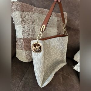 Women’s Michael Kors Purse